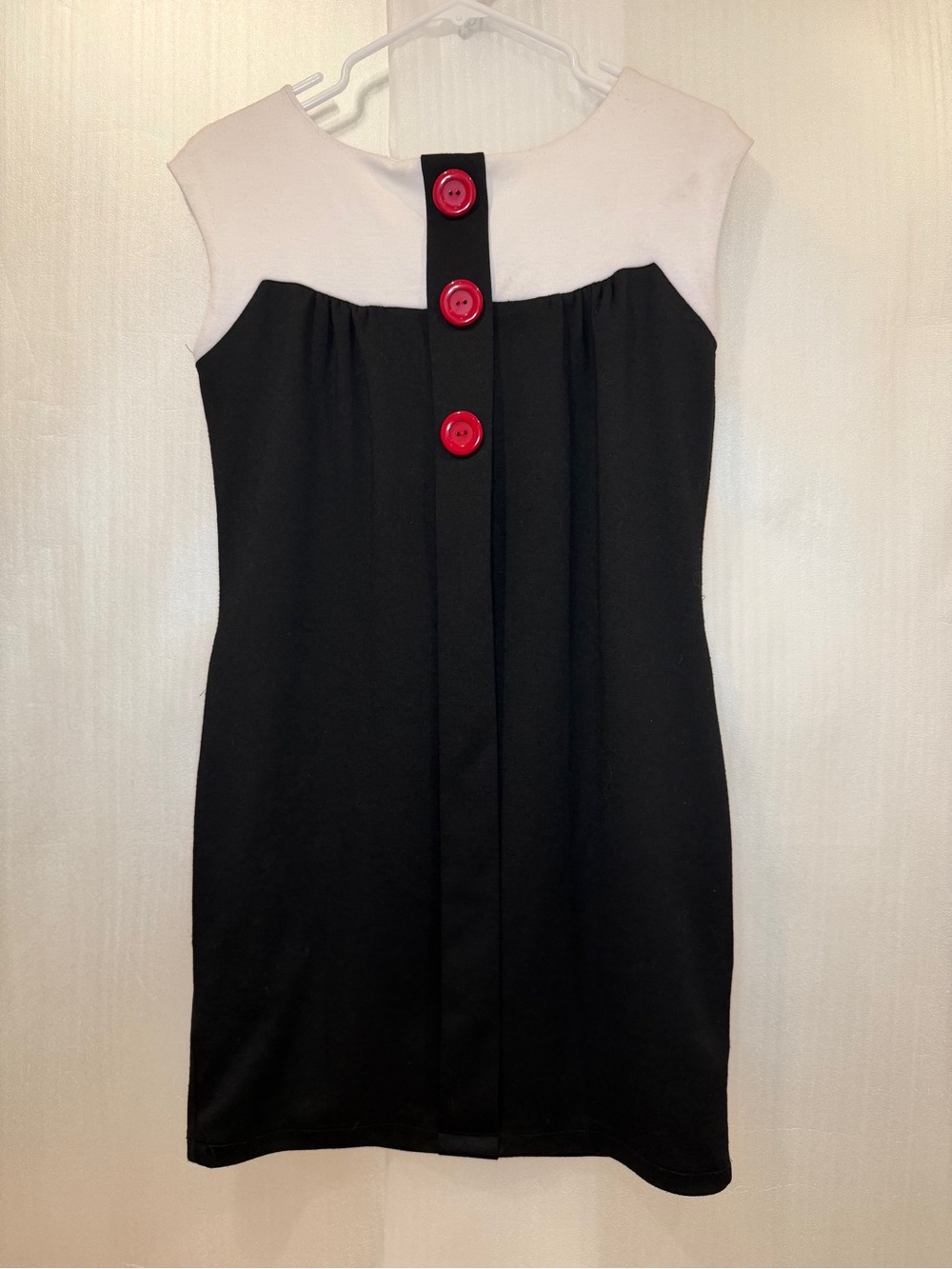 Retro 60s Inspired Sleeveless Black and White Mini Dress with Red Button Detail